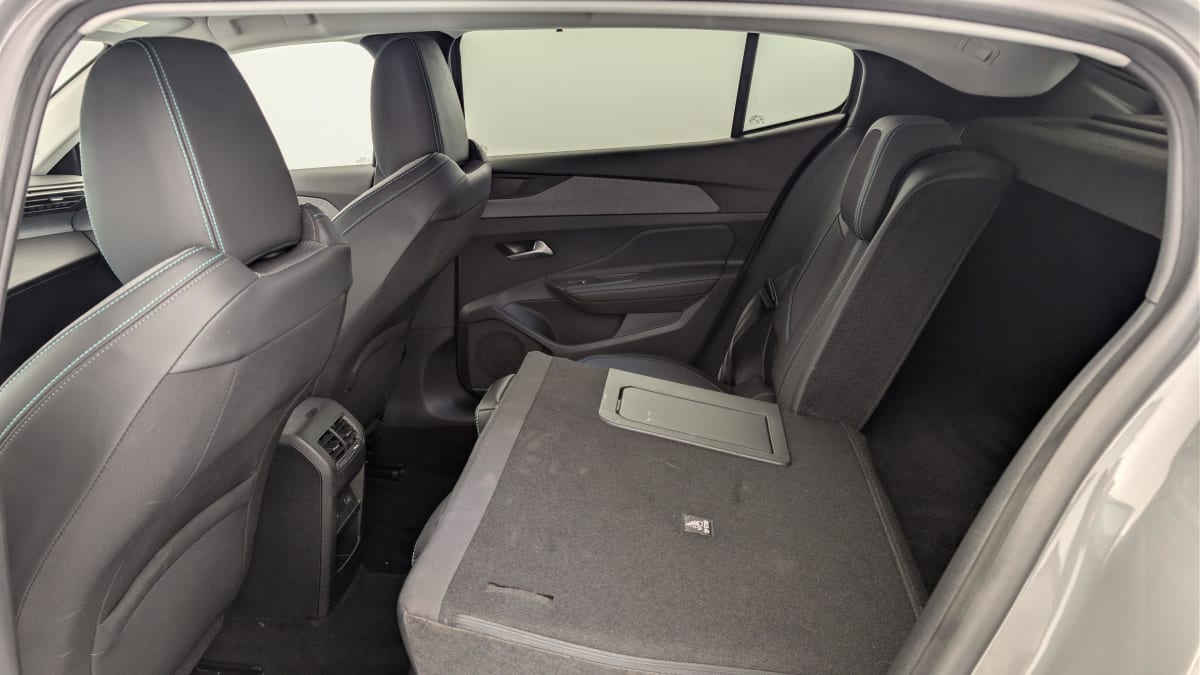Peugeot 408 - Image 12