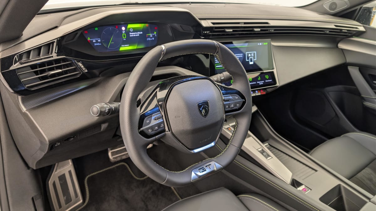 Peugeot 408 - Image 15