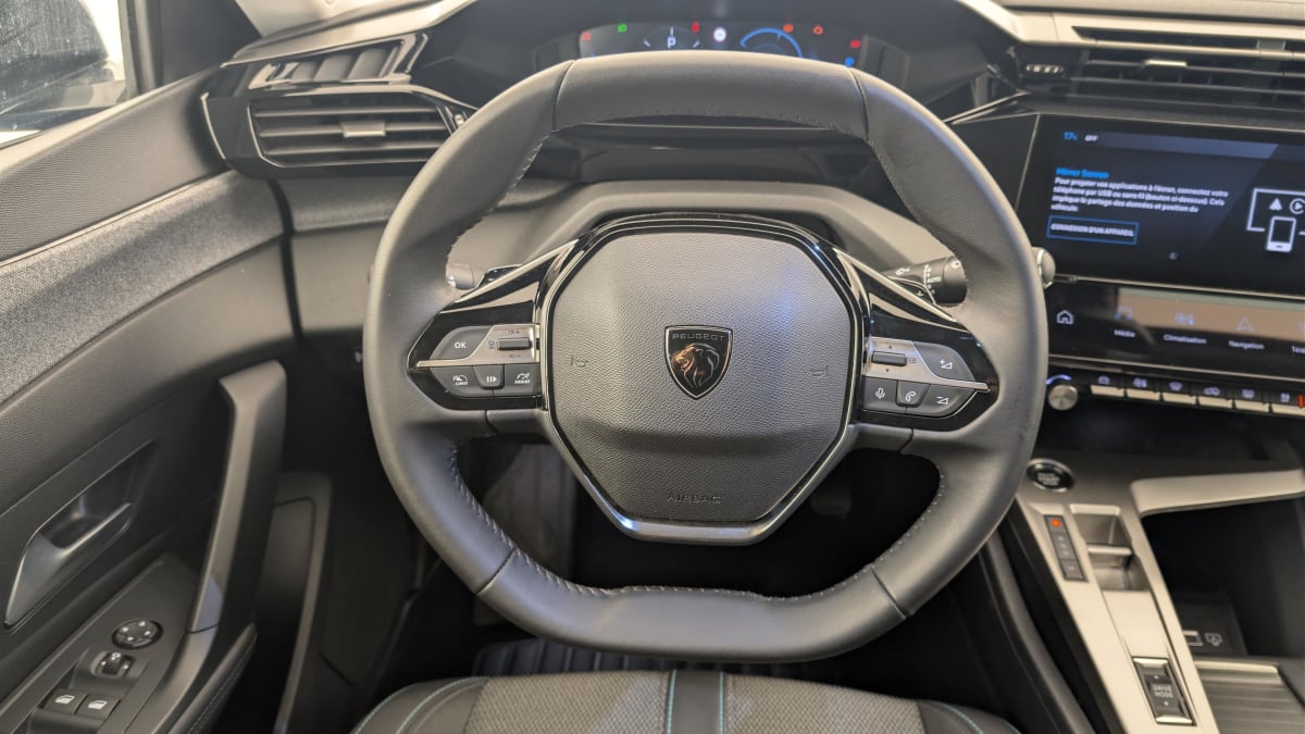 Peugeot 408 - Image 14