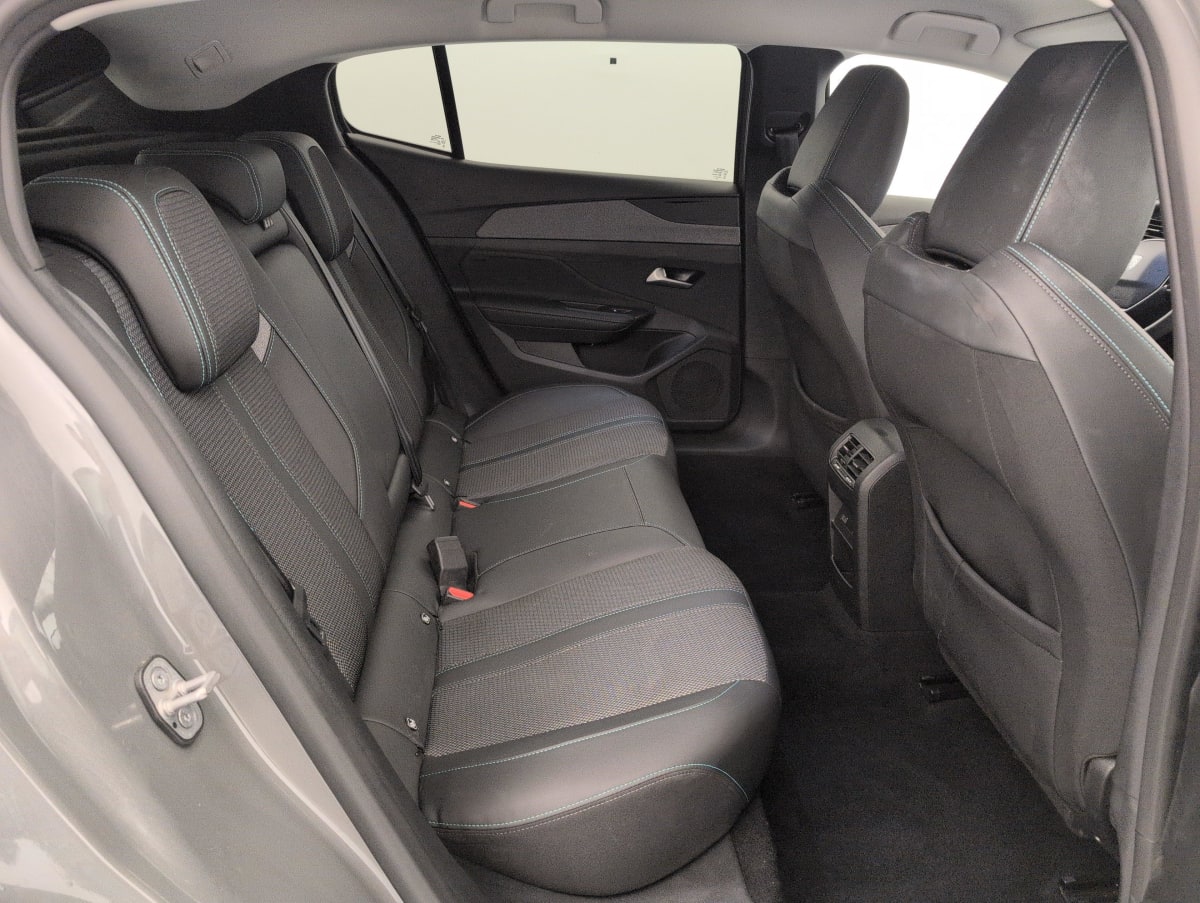 Peugeot 408 - Image 10