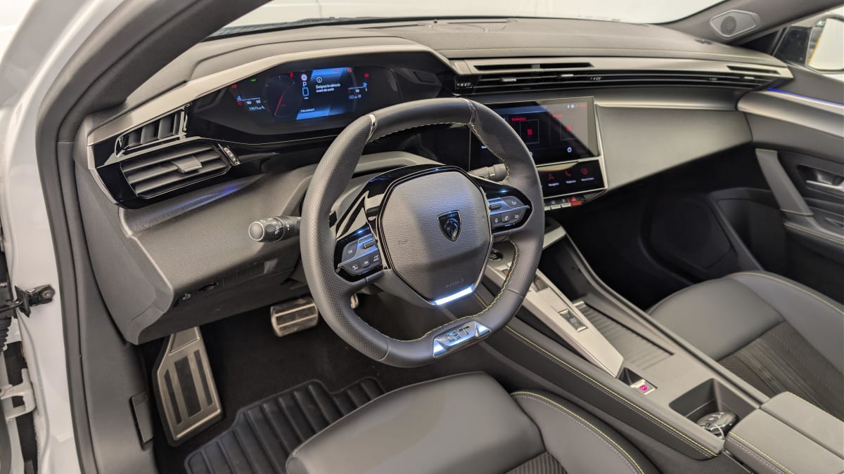 Peugeot 408 - Image 15