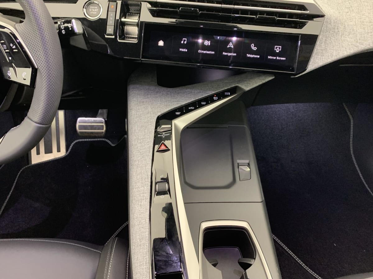 Peugeot 5008 - Image 141