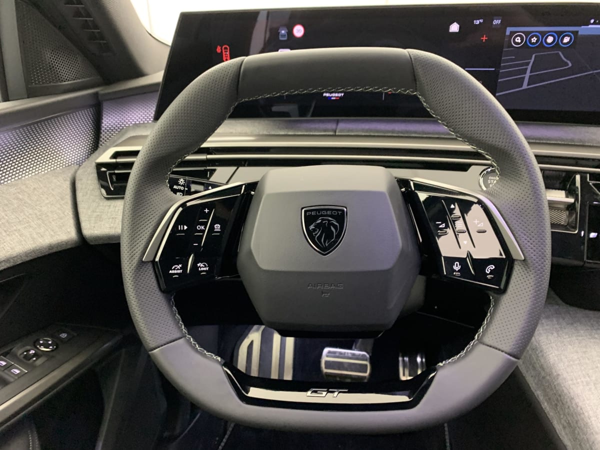 Peugeot 5008 - Image 17