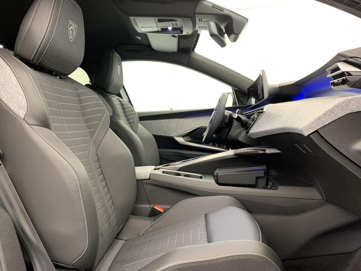 Peugeot 5008 - Image 10