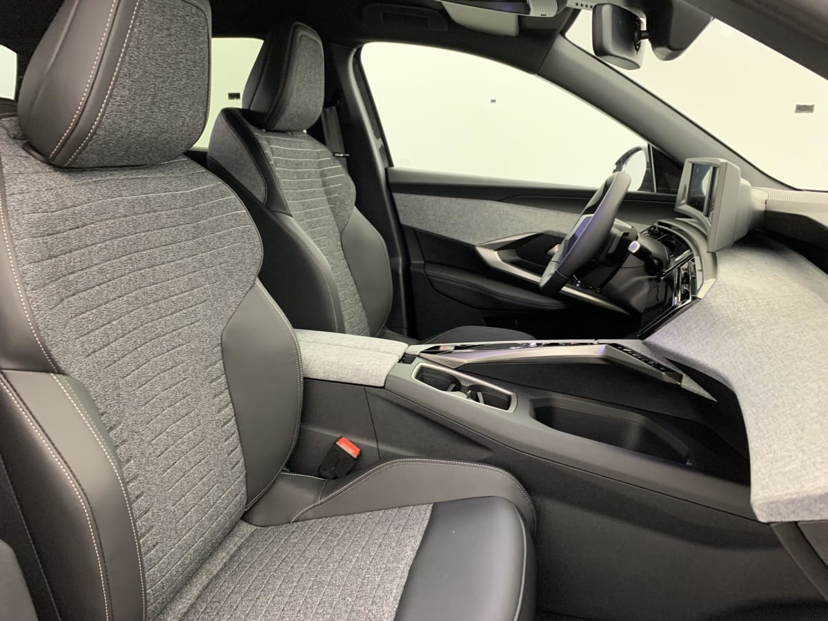 Peugeot 5008 - Image 9