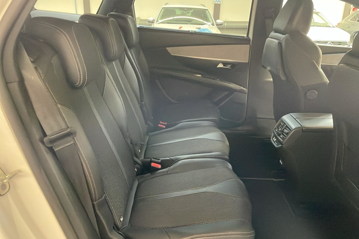 Peugeot 5008 - Image 10