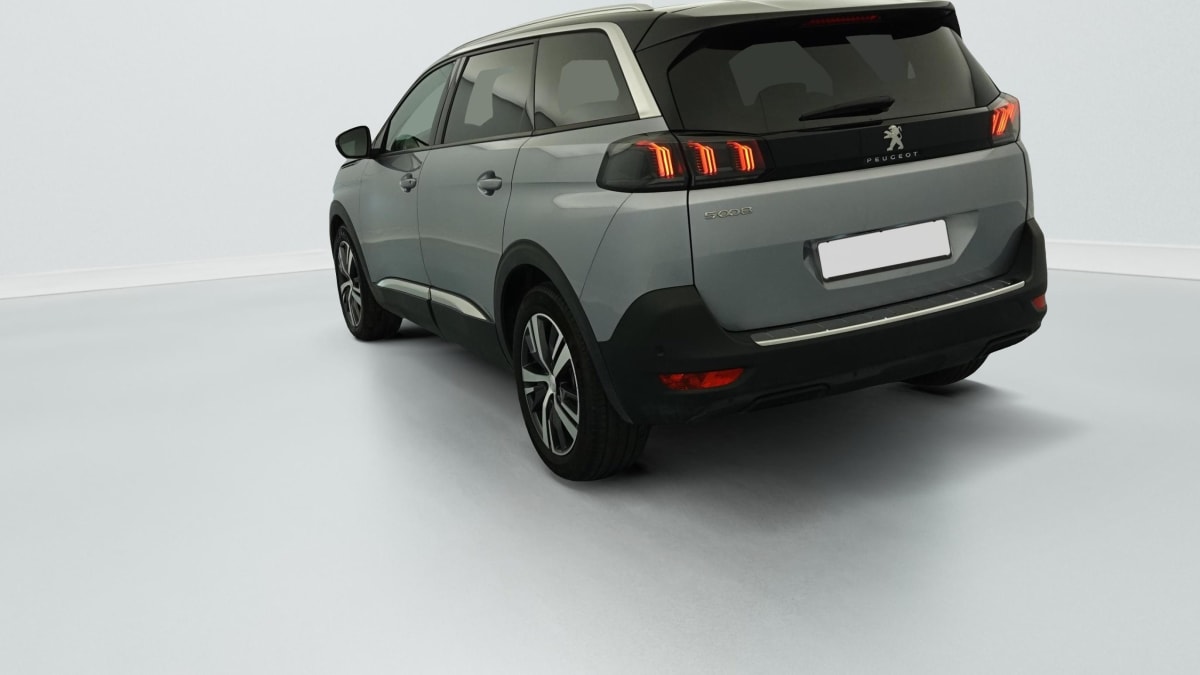 PEUGEOT 5008 HYBRID 136 E-DCS6 ALLURE PACK