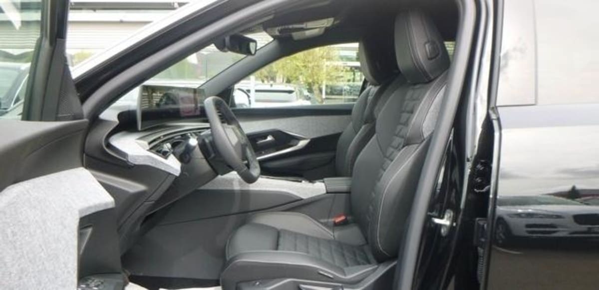 Peugeot 5008 - Image 6