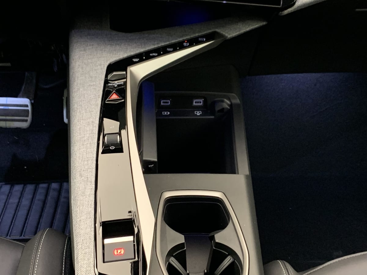 Peugeot 5008 - Image 18