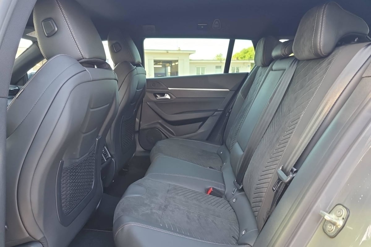 Peugeot 508 SW - Image 21
