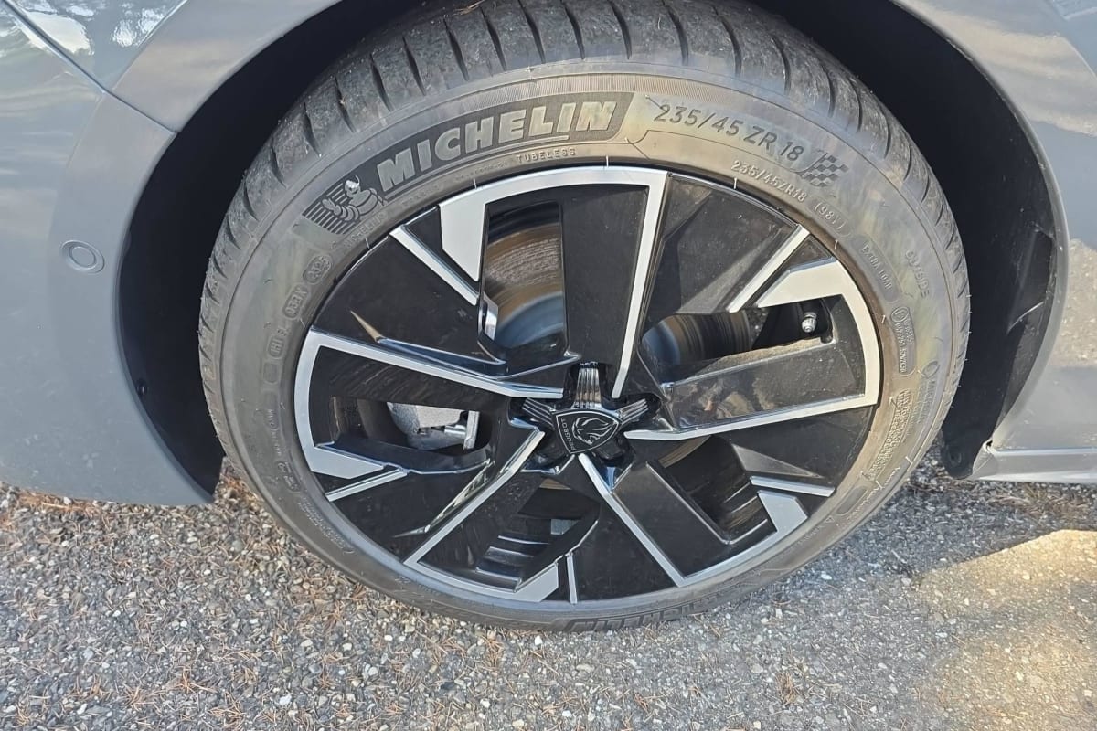 Peugeot 508 SW - Image 23