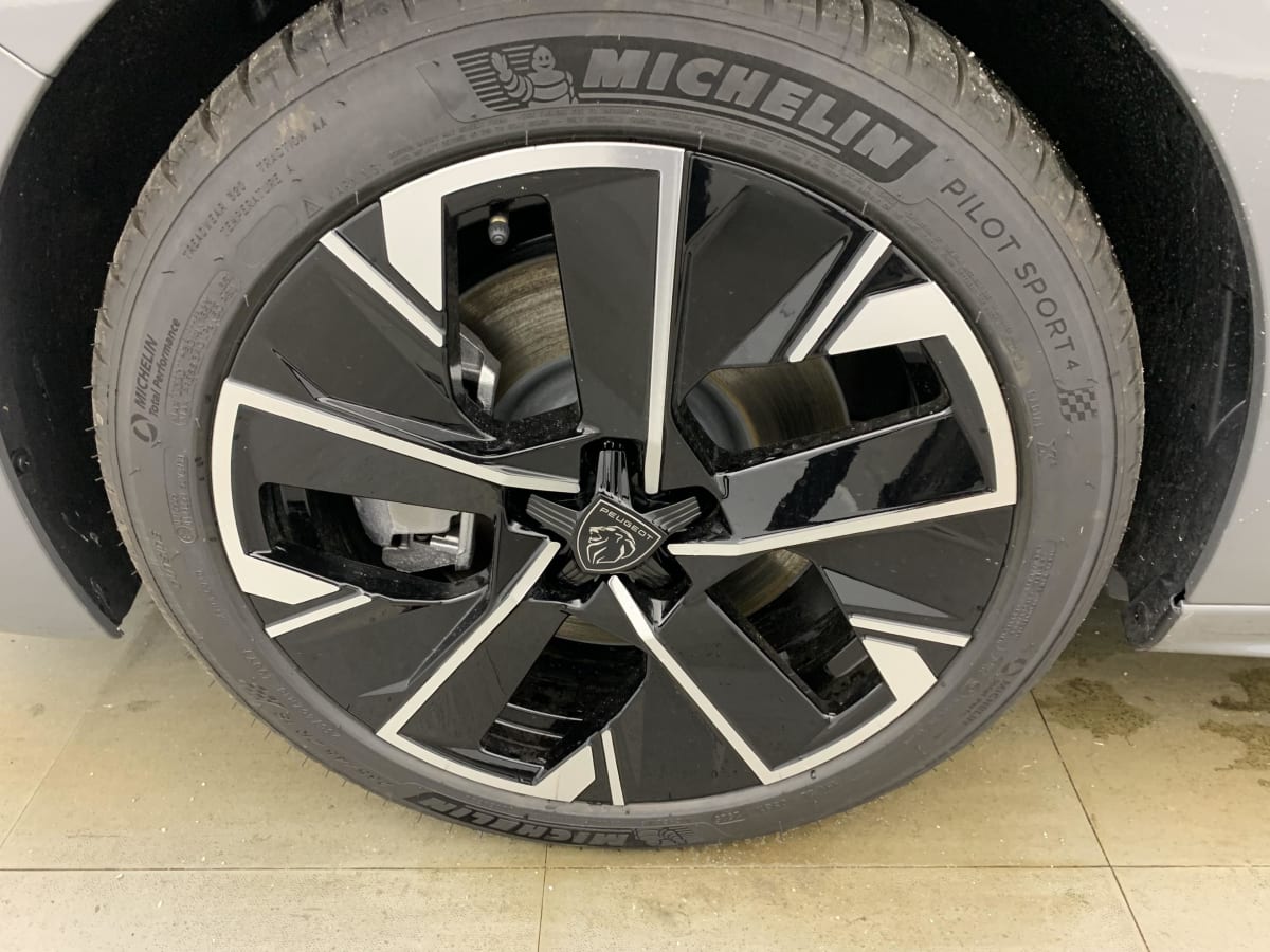 Peugeot 508 SW - Image 22