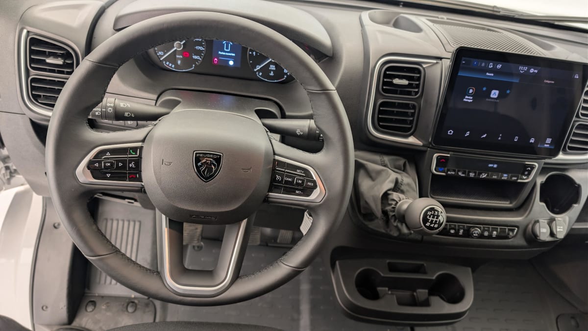 Peugeot BOXER FOURGON - Image 13