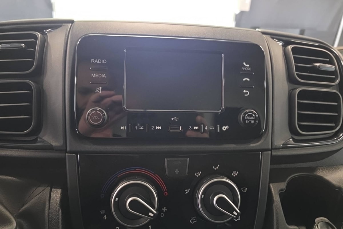 Peugeot BOXER FOURGON - Image 18