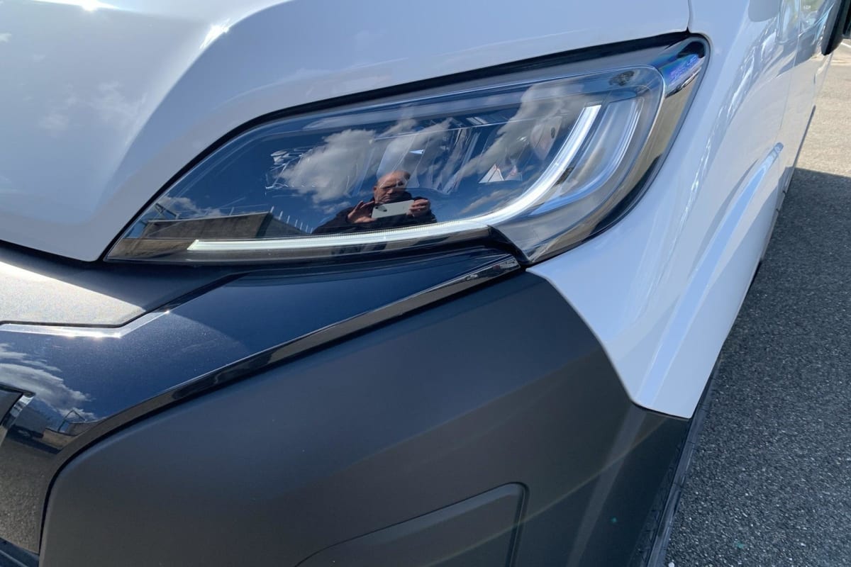 Peugeot BOXER FOURGON - Image 23