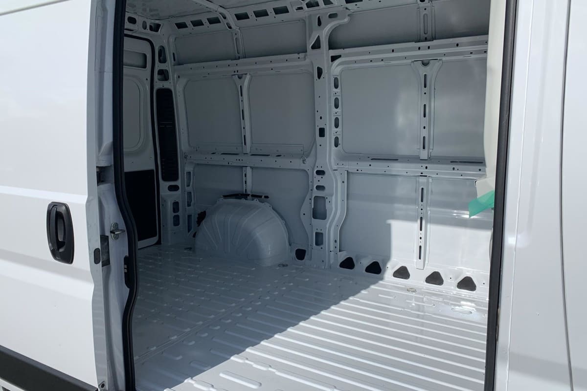 Peugeot BOXER FOURGON - Image 10