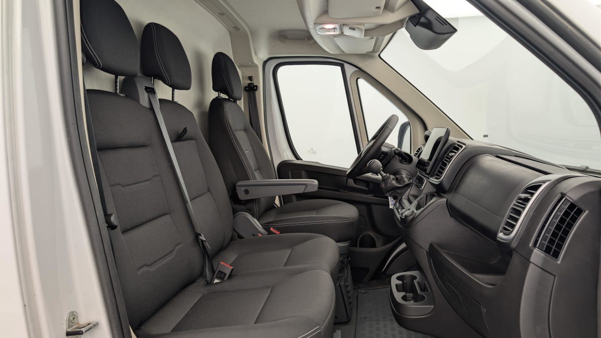 Peugeot BOXER FOURGON - Image 9