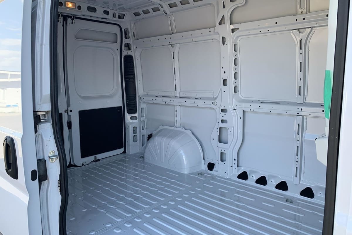 Peugeot BOXER FOURGON - Image 10