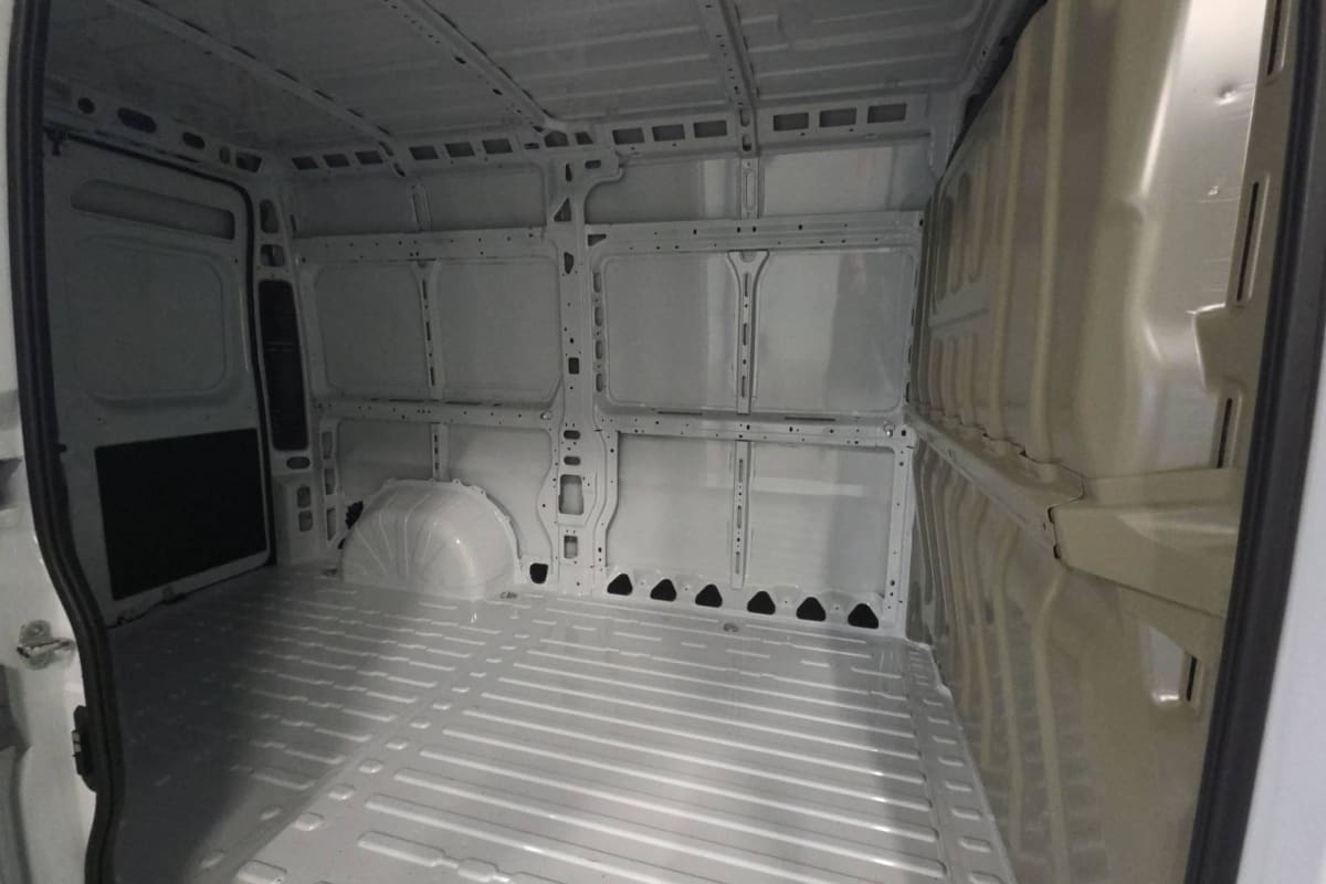 Peugeot BOXER FOURGON - Image 10