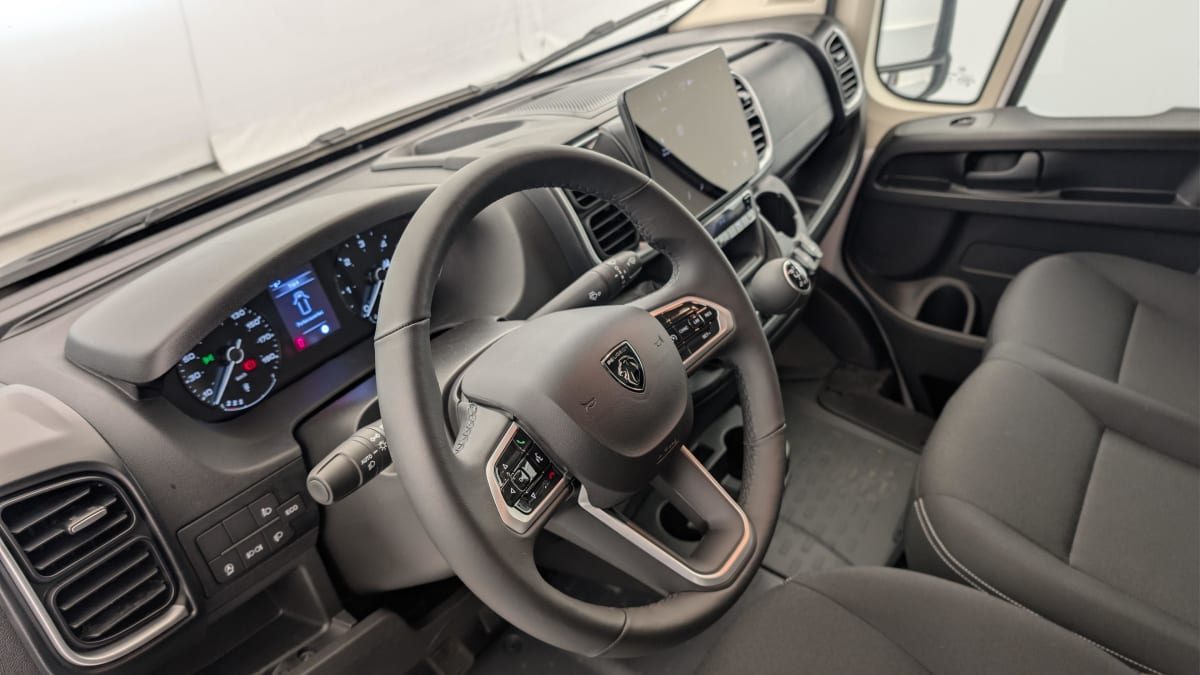 Peugeot BOXER FOURGON - Image 14