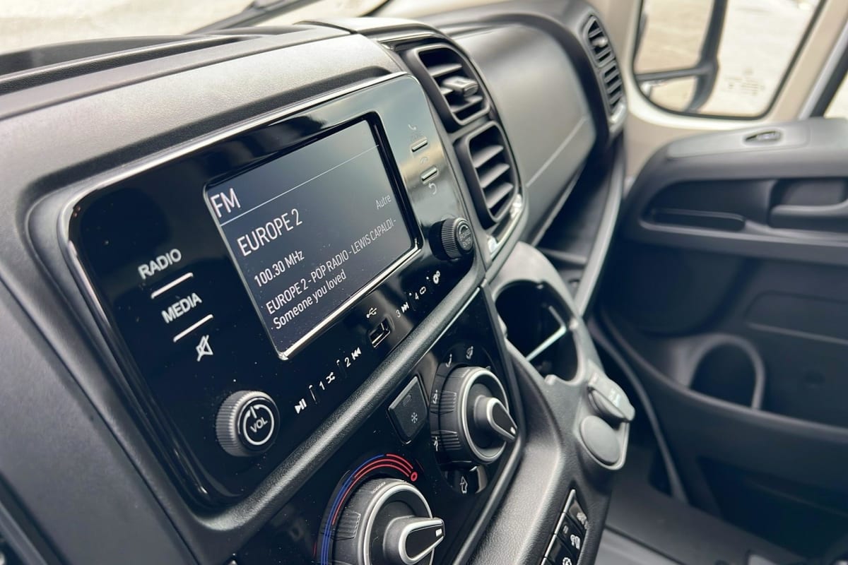 Peugeot BOXER FOURGON - Image 17