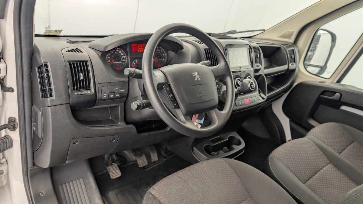 Peugeot BOXER FOURGON - Image 15