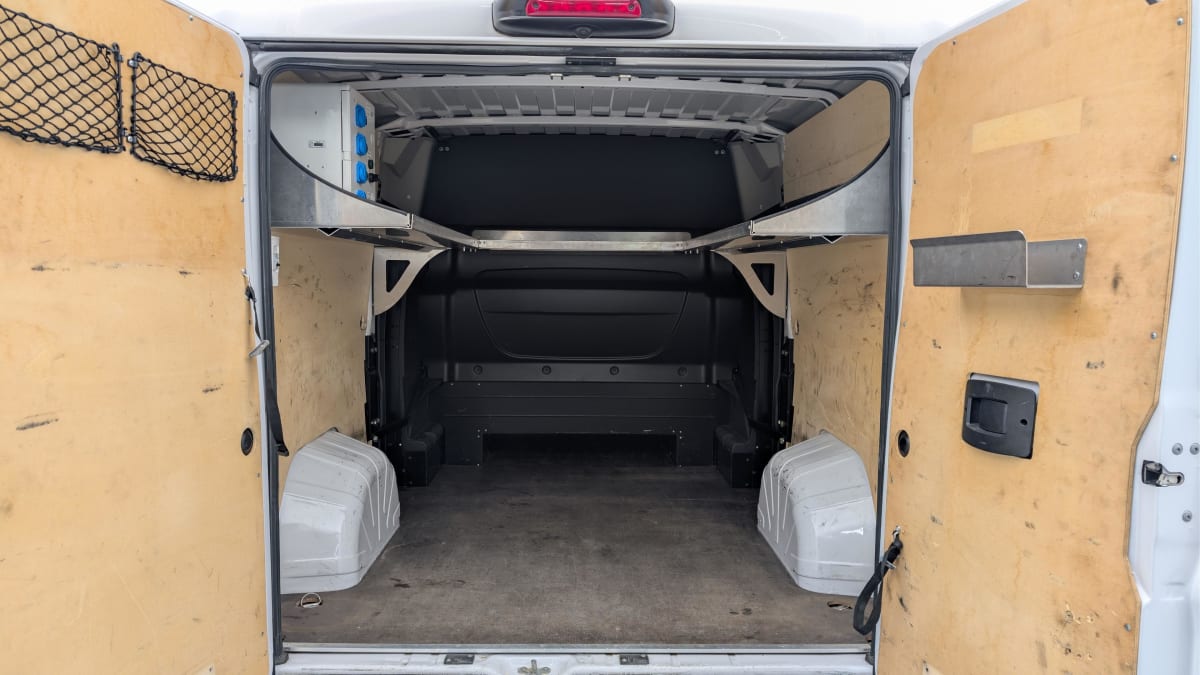 Peugeot BOXER FOURGON - Image 11