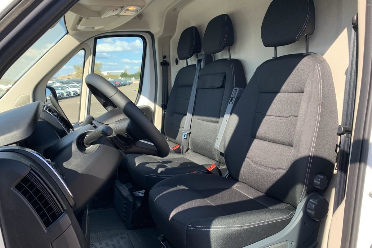 Peugeot BOXER FOURGON - Image 12