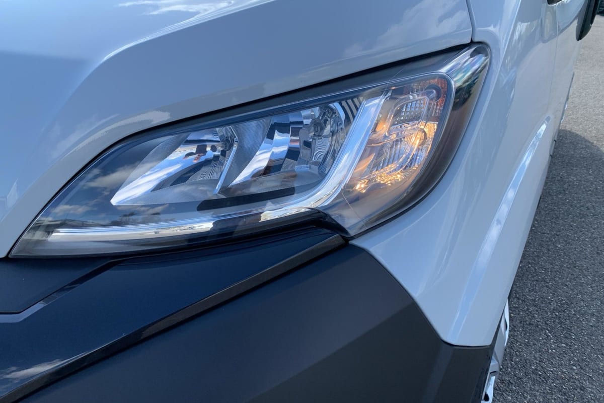 Peugeot BOXER FOURGON - Image 23