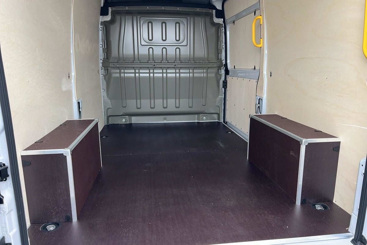 Peugeot BOXER FOURGON - Image 11