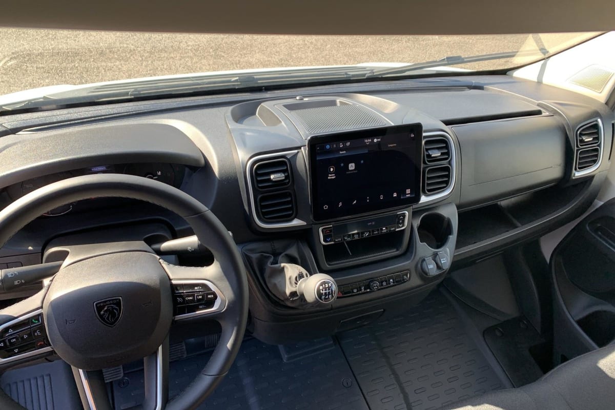 Peugeot BOXER FOURGON - Image 13