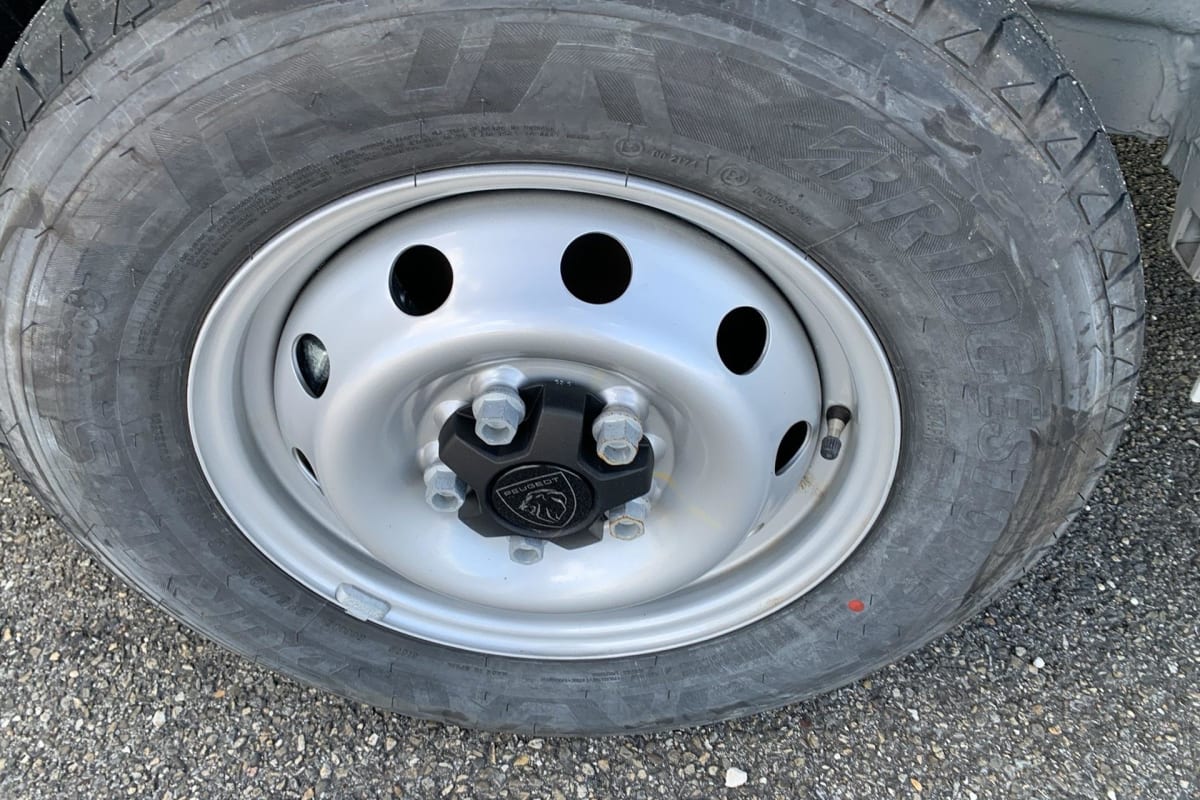 Peugeot BOXER FOURGON - Image 21