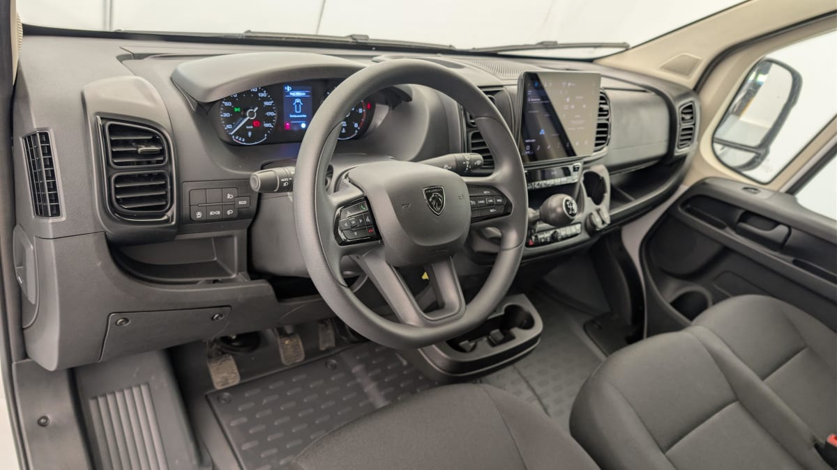 Peugeot BOXER FOURGON - Image 13