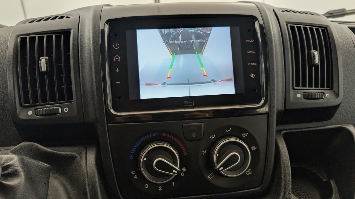 Peugeot BOXER FOURGON - Image 18