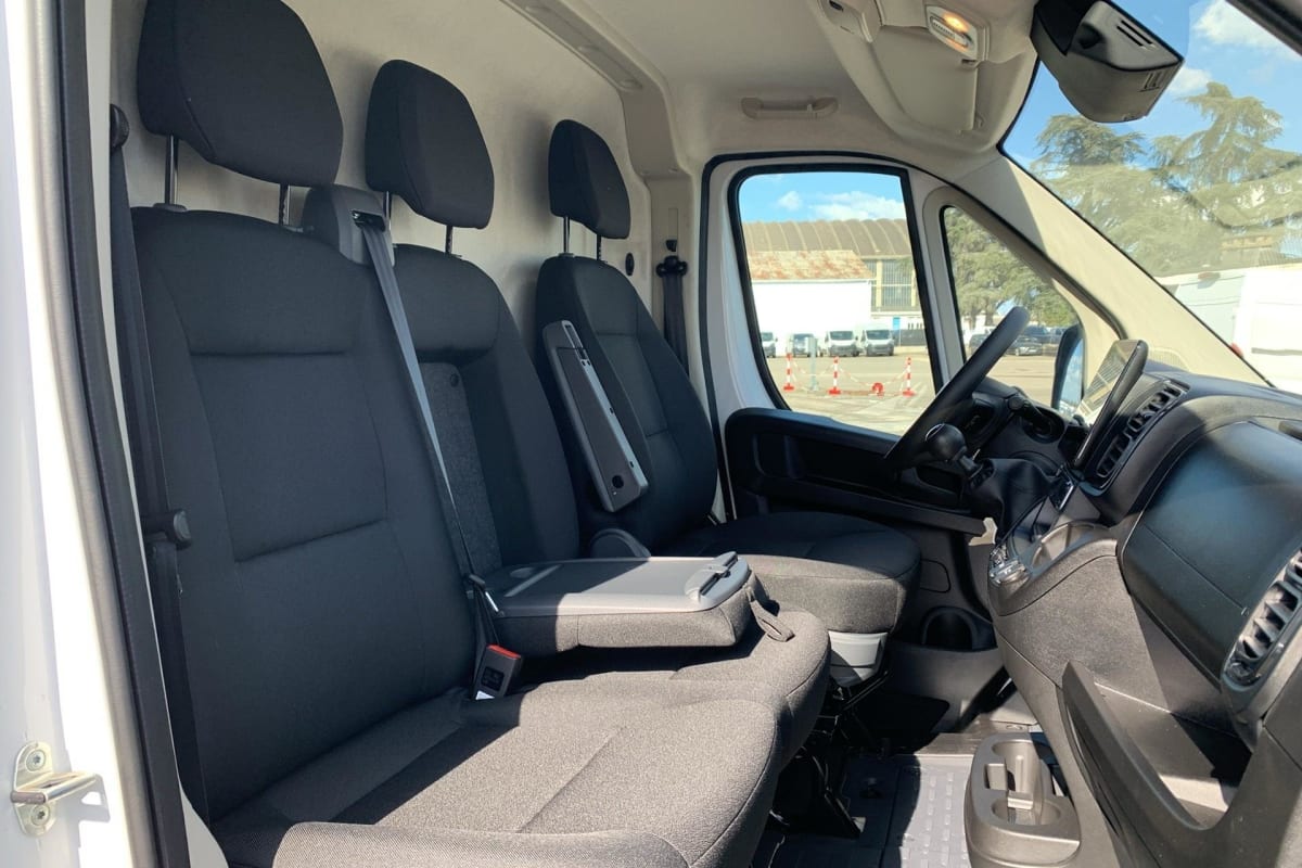 Peugeot BOXER FOURGON - Image 9