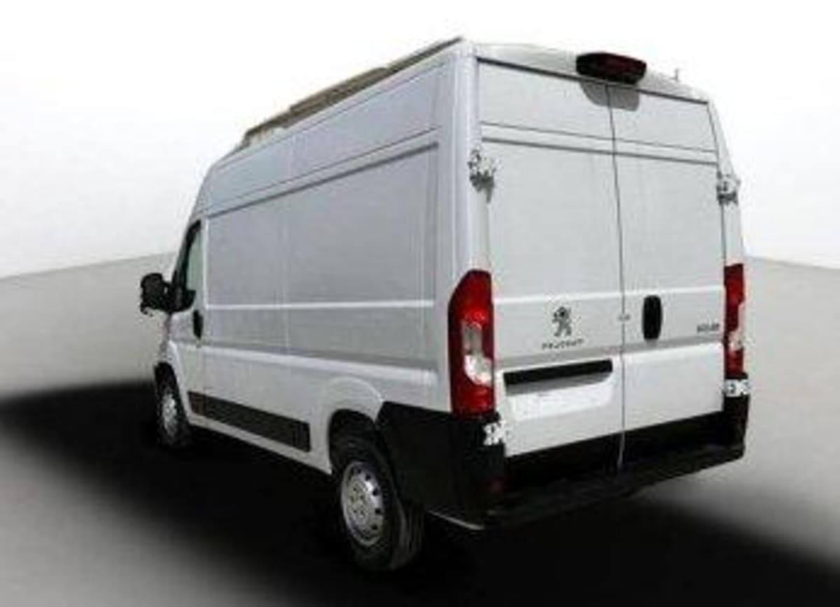 PEUGEOT BOXER FOURGON E-BOXER TOLE 3.5 T L2H2 MAXI 90 KW (120 CH) BATTERIE 70 KWH