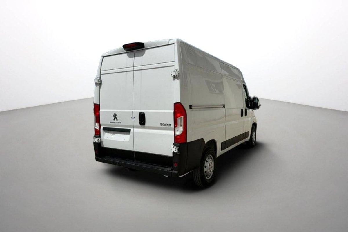 PEUGEOT BOXER FOURGON E-BOXER TOLE 3.5 T L2H2 MAXI 90 KW (120 CH) BATTERIE 70 KWH