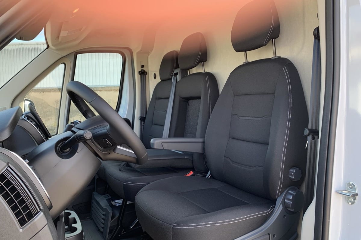 Peugeot BOXER FOURGON - Image 12