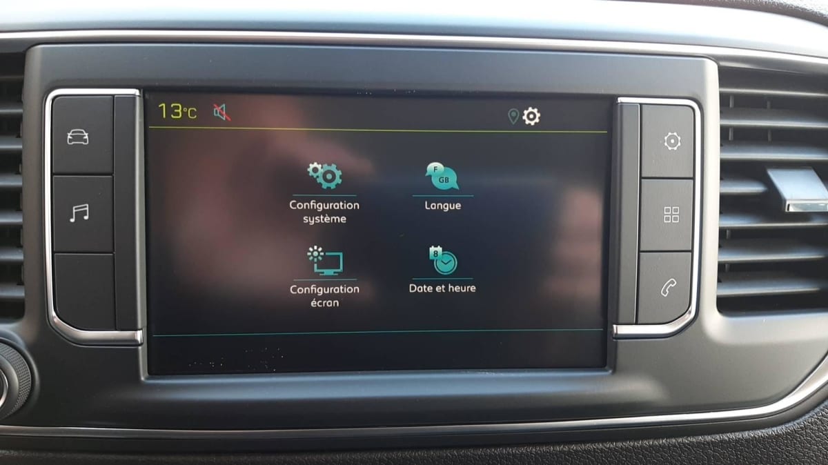 Peugeot E-EXPERT COMBI - Image 16