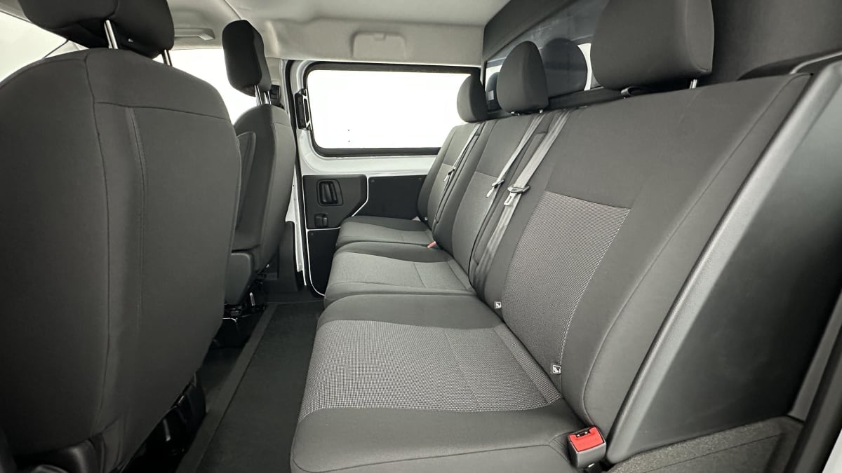 PEUGEOT EXPERT CA EXPERT CA III M 2.0 HDI 180CH EAT8