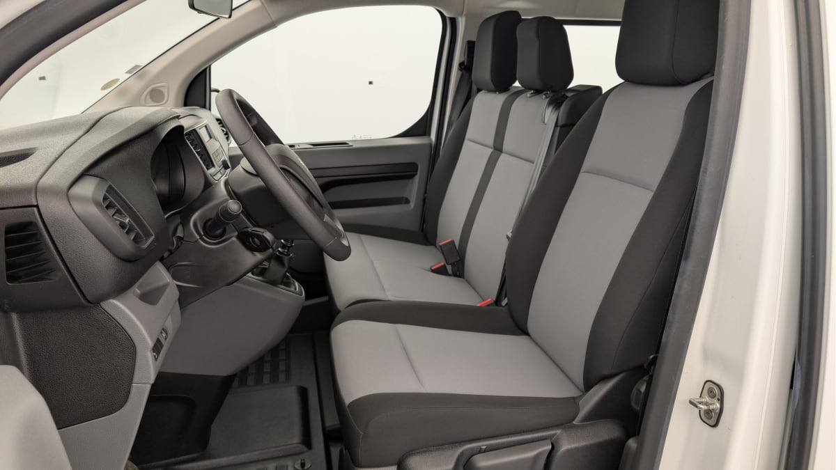 Peugeot E-EXPERT COMBI - Image 17