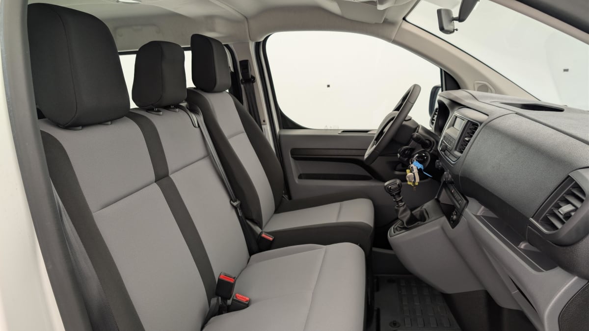 Peugeot E-EXPERT COMBI - Image 9