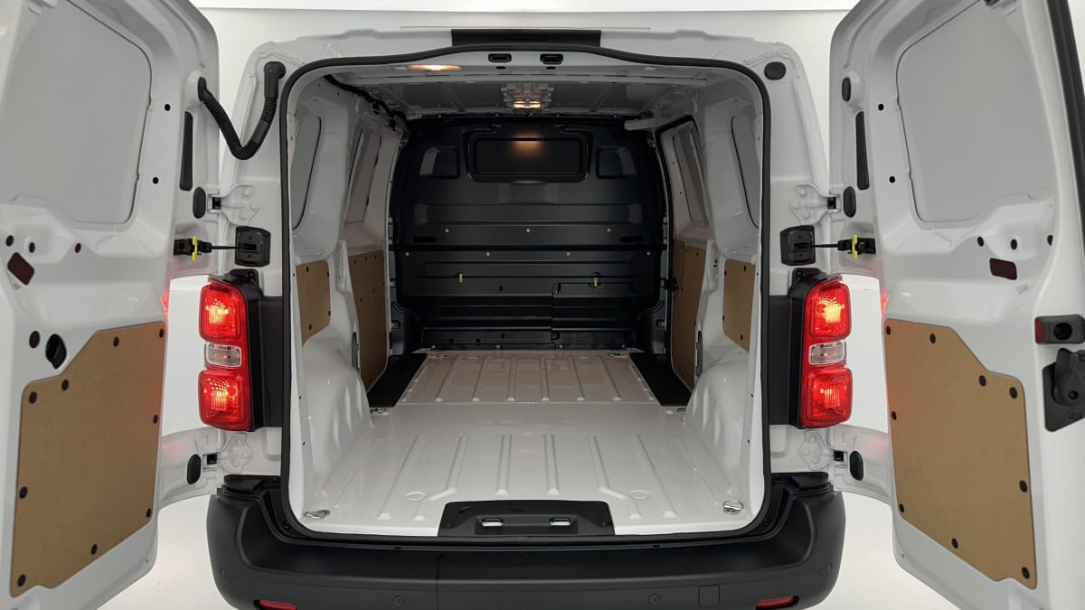 PEUGEOT EXPERT EXPERT III M 2.0 HDI 145CH EAT8