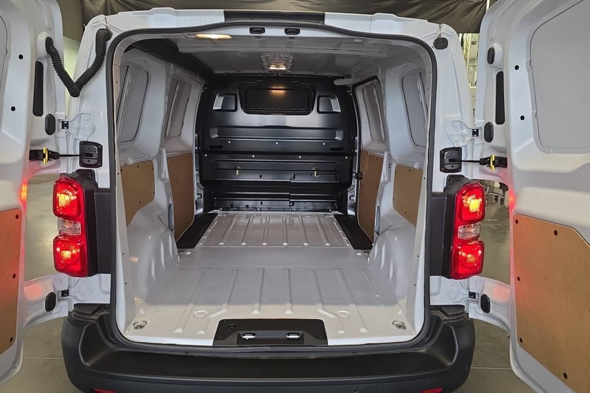 Peugeot Expert Fourgon - Image 11