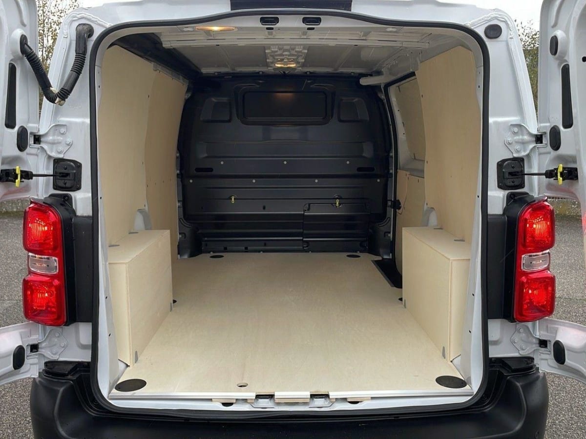 PEUGEOT EXPERT FOURGON EXPERT FGN M 1.5 HDI 120CH