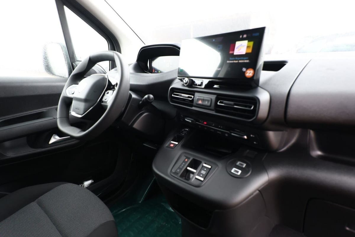 PEUGEOT PARTNER STANDARD 1.5 HDI 130 HP EAT8