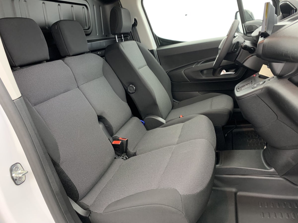 PEUGEOT PARTNER FOURGON XL 950 KG HDI 130 EAT8