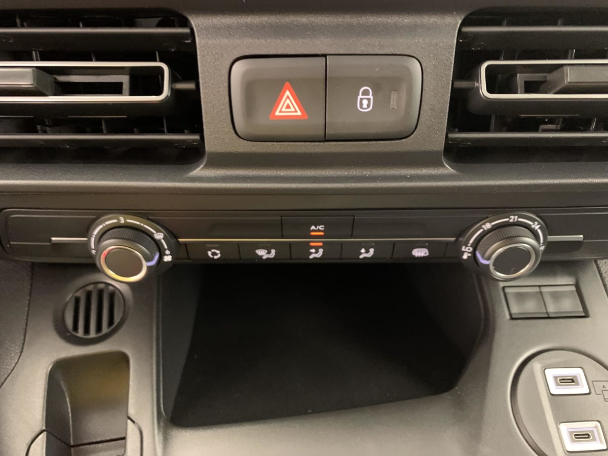 Peugeot Partner Fourgon - Image 19