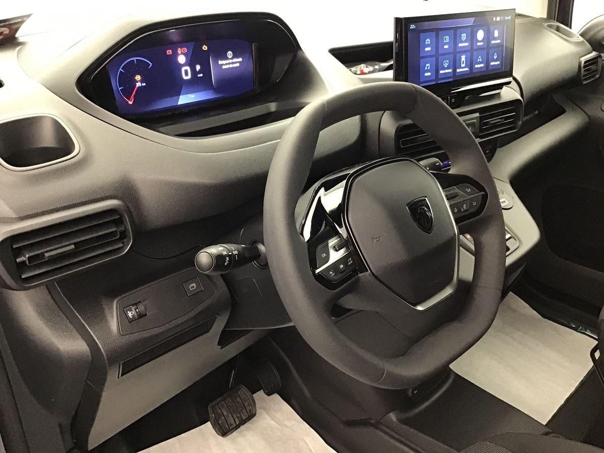 PEUGEOT PARTNER FOURGON M 1000 KG HDI 130 EAT8