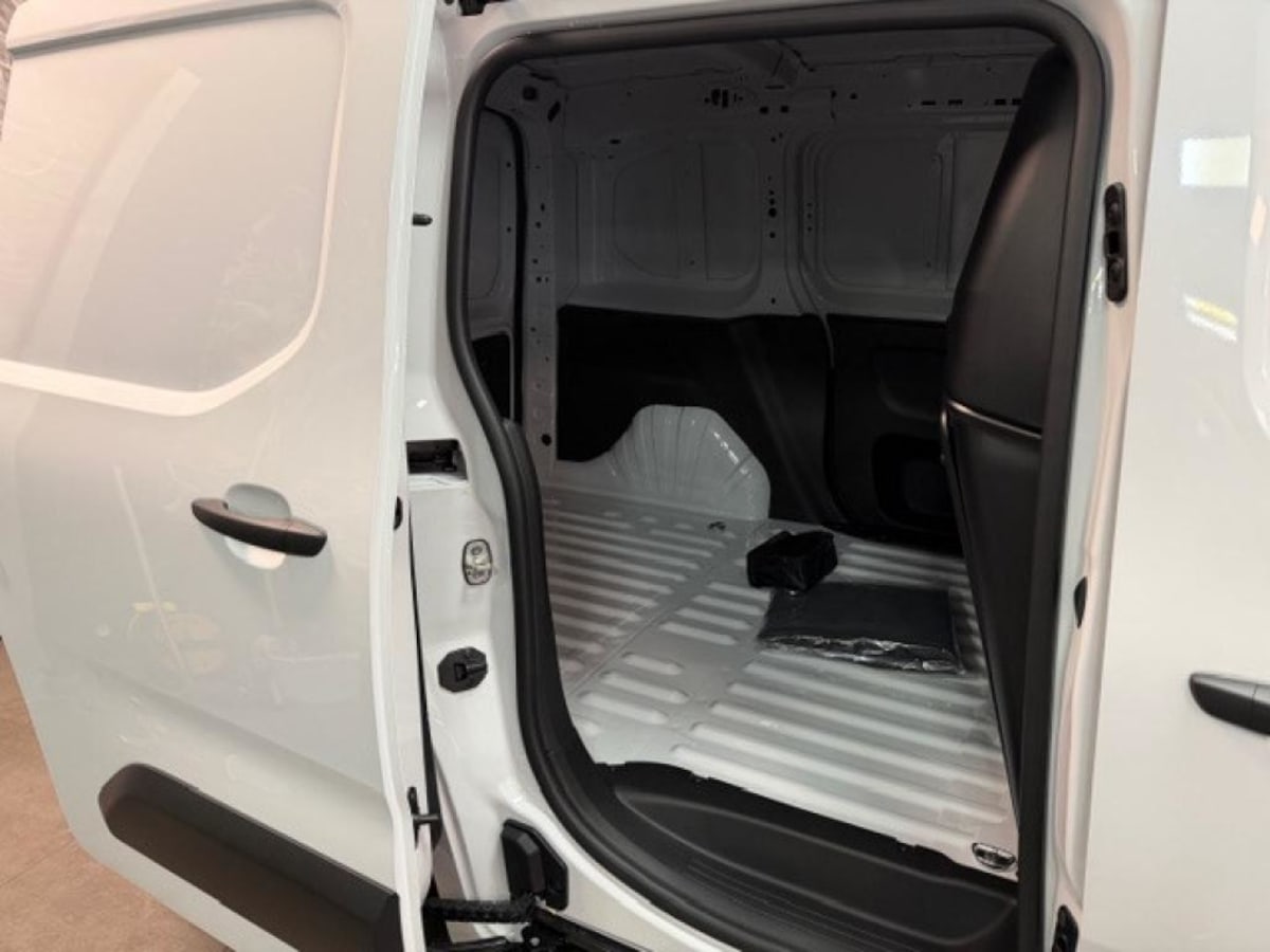 PEUGEOT PARTNER FOURGON PARTNER FGN DIESEL 130 CH M AUT